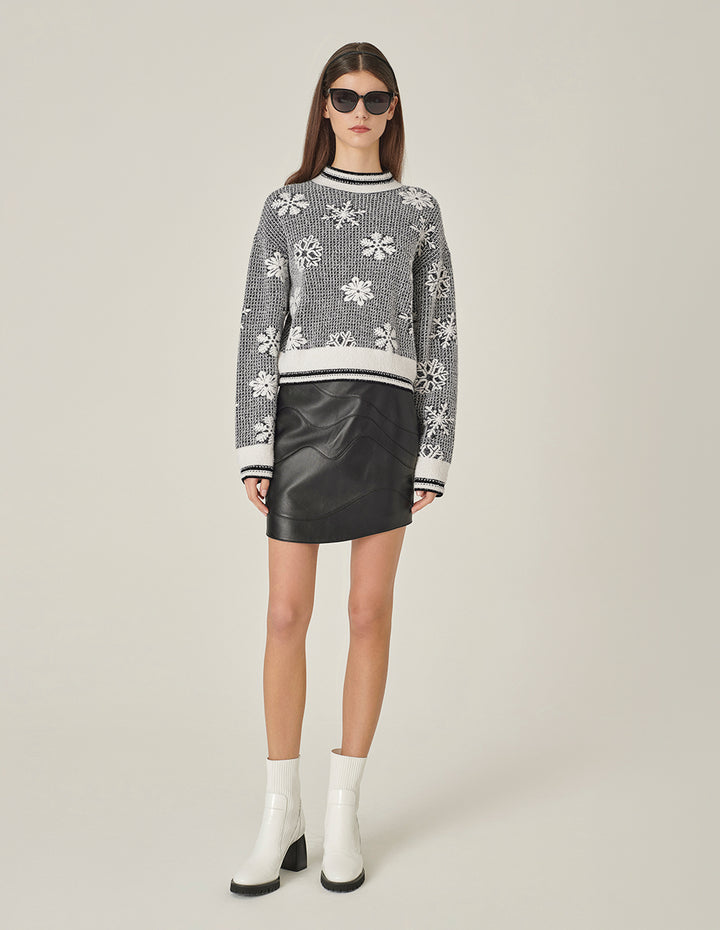 MARYLING Round Neck Snow-Flower Long-Sleeve Jacquard Knitted Cropped Pullover