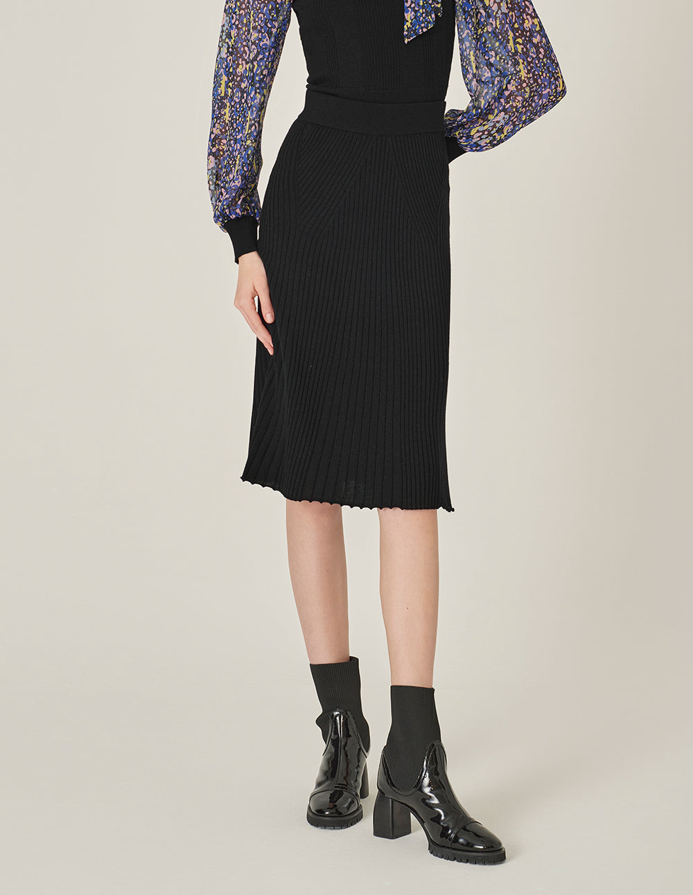 MARYLING Black Knee-Length Trumpet Knitted Skirt