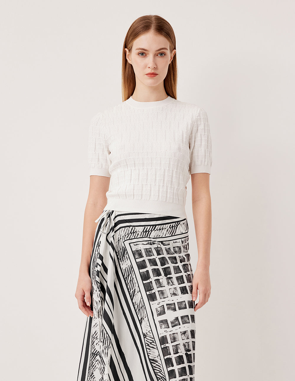 MARYLING Ribbed Round Neck Short Sleeve Knit Top