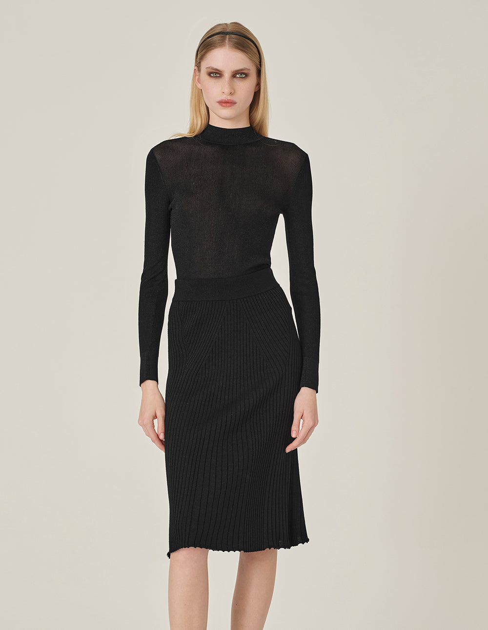 MARYLING Black Round-Neck Long-Sleeve Thin Knitted Pullover