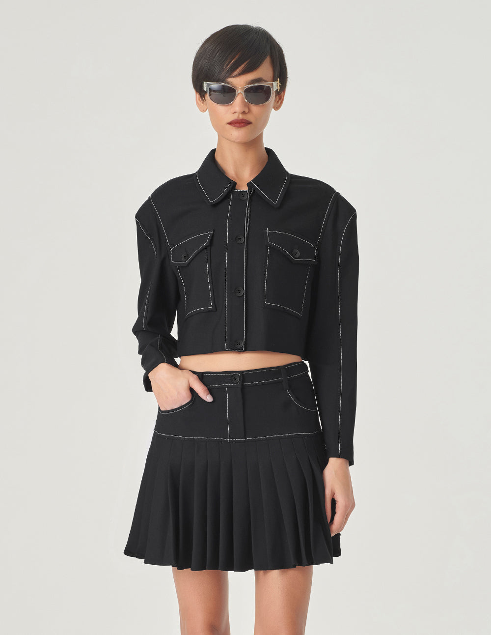 MARYLING Black Wide Shoulder Silhouette Short Jacket