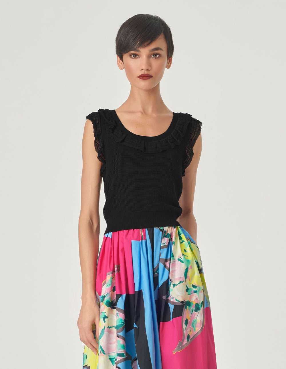 MARYLING Black Crew Neck Knitted Vest