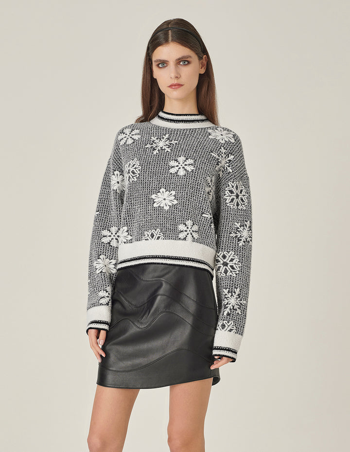 MARYLING Round Neck Snow-Flower Long-Sleeve Jacquard Knitted Cropped Pullover