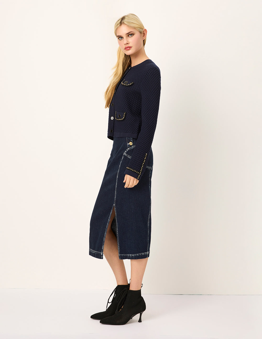 MARYLING White Trim Slit Knee-Length Denim Skirt