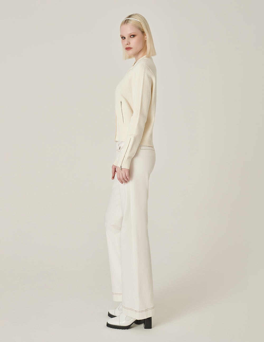 MARYLING White Round Neck Long-Sleeve Zipper Knit Cardigan