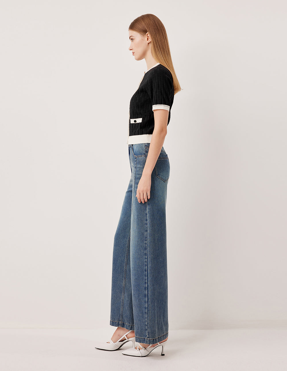 MARYLING Round Neck Half Sleeve White-Trimmed Knit Cardigan