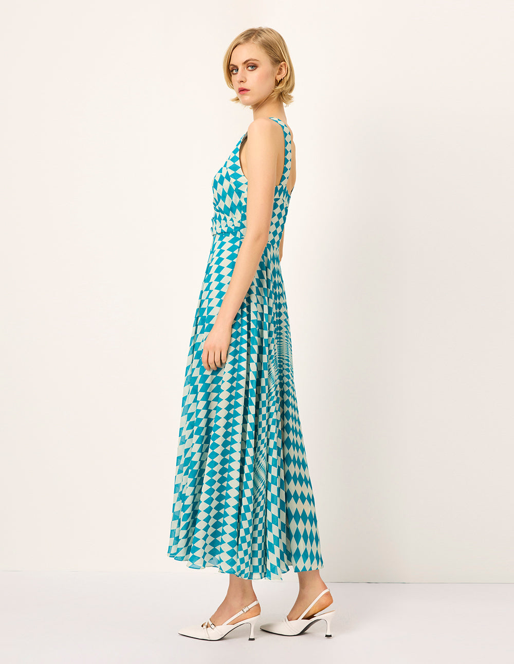 MARYLING V-Neck Sleeveless Cross Empire-Waist Pleated Floral Midi Dress