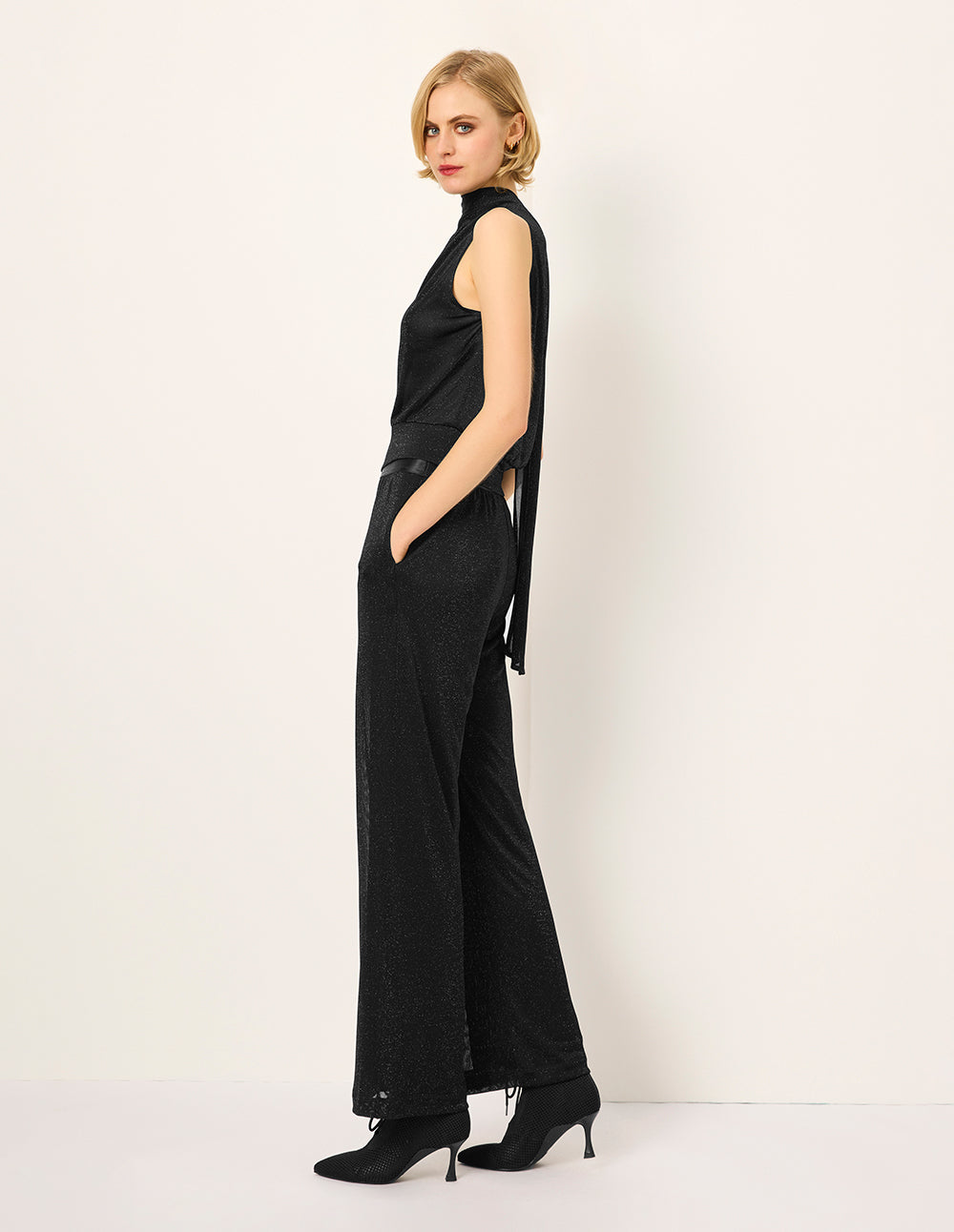MARYLING Simple Black Mesh Straight-Leg Slim Pants