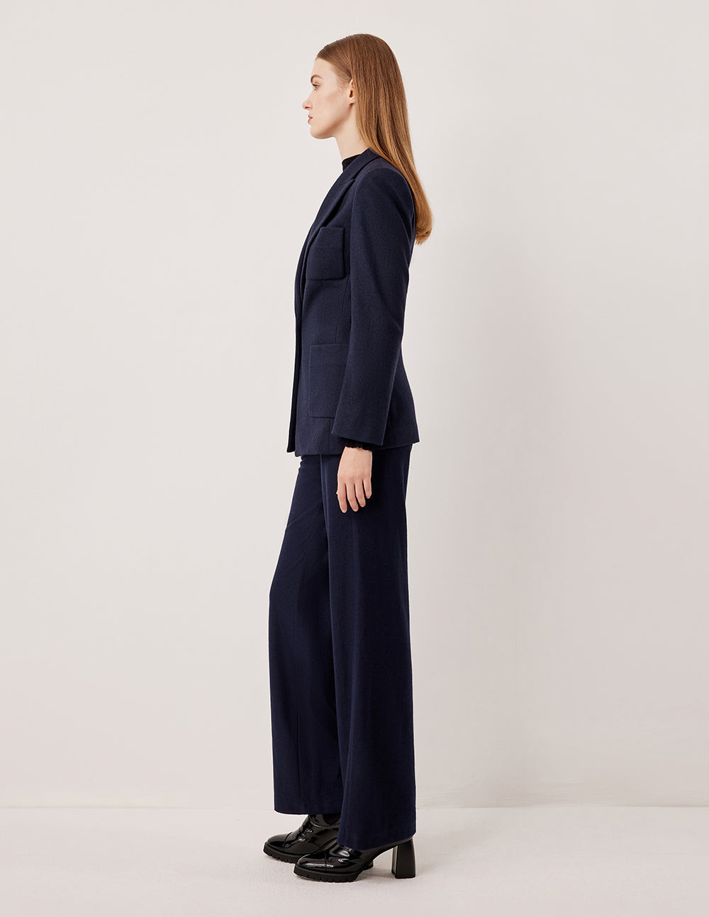 MARYLING Peak Lapel Single-Button Wool Blazer with Structured Shoulders