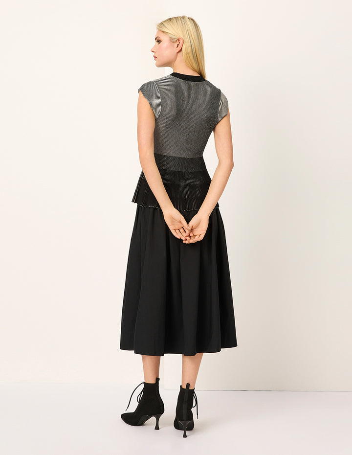 MARYLING Round Neck Short-Sleeve Black Striped Color Block Knit Top