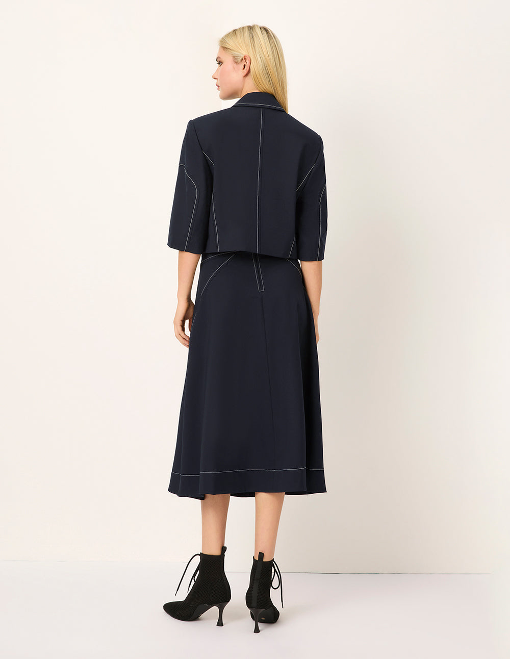 MARYLING White Trim Knee-Length Trumpet Skirt