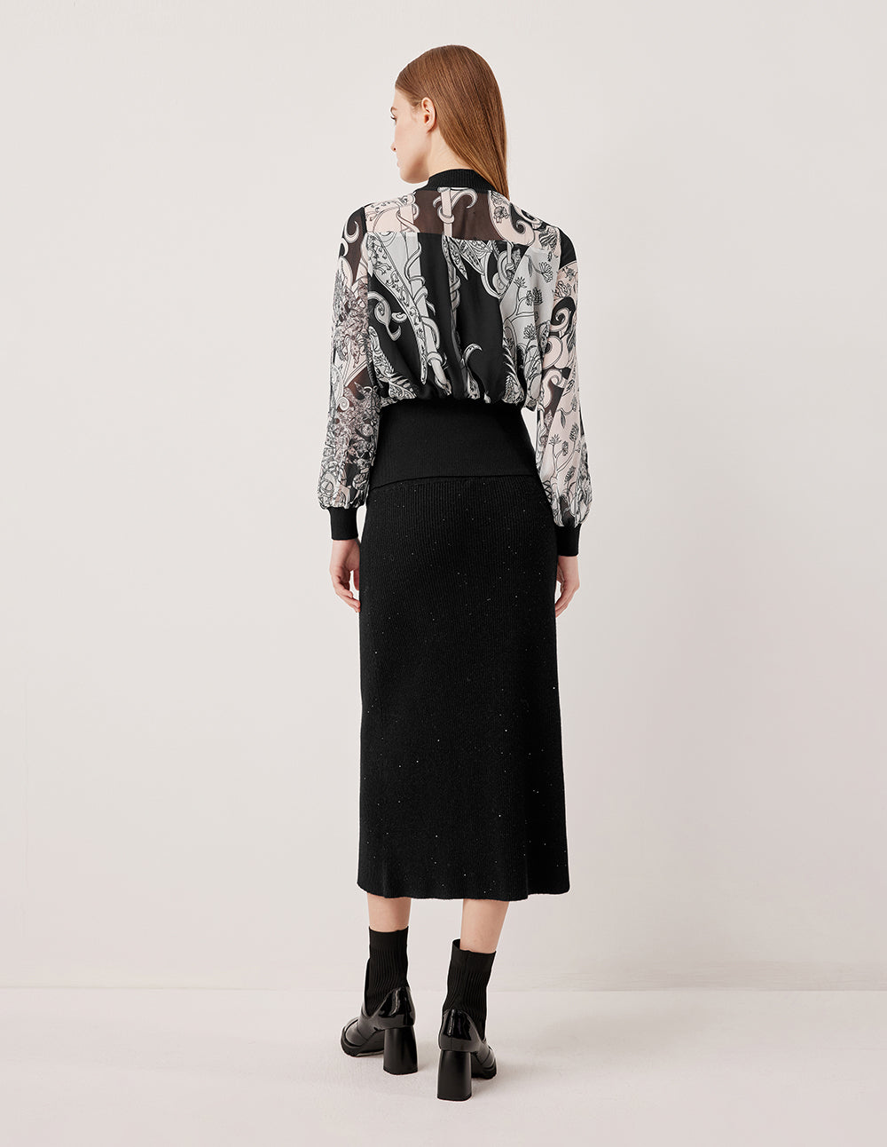 MARYLING High-Waisted Ribbed Wool Midi Skirt with Double Buttons