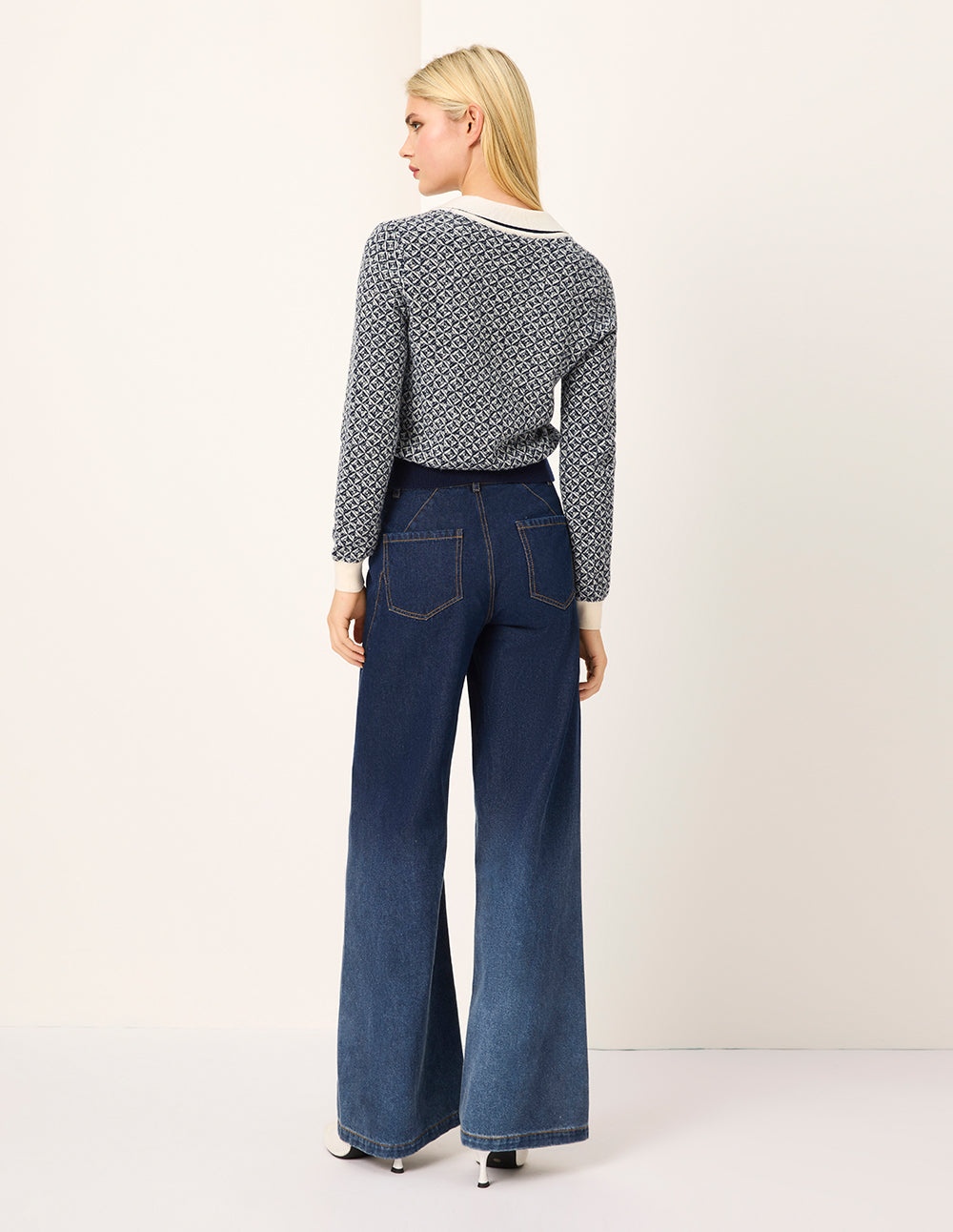 MARYLING Blue & White Trimmed Wool Knit Cardigan