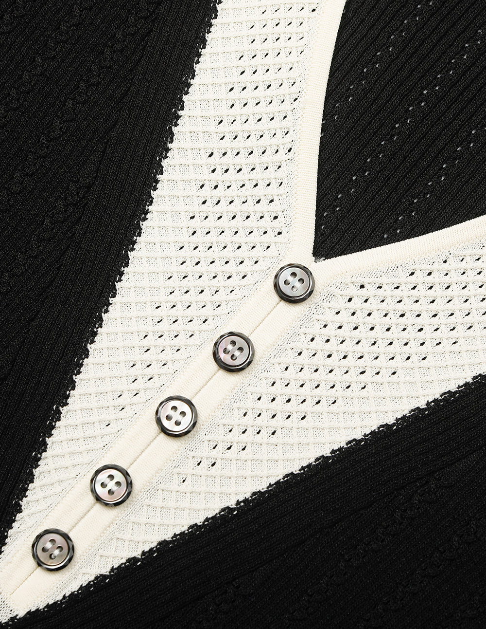 MARYLING Lapel Short-Sleeved Black And White Contrast Knitted Pullover