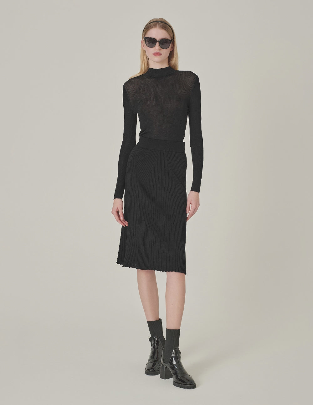 MARYLING Black Round-Neck Long-Sleeve Thin Knitted Pullover