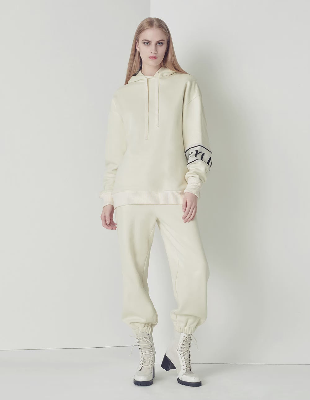 MARYLING off-white simple and elegant wool with stitching sweatpants
