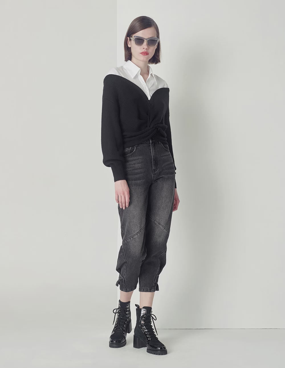 Maryling Black Tapered Feet Cropped Jeans