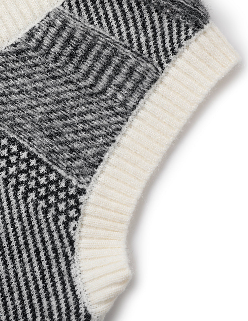 MARYLING Gradient Light Grey V-Neck Short Knit Vest