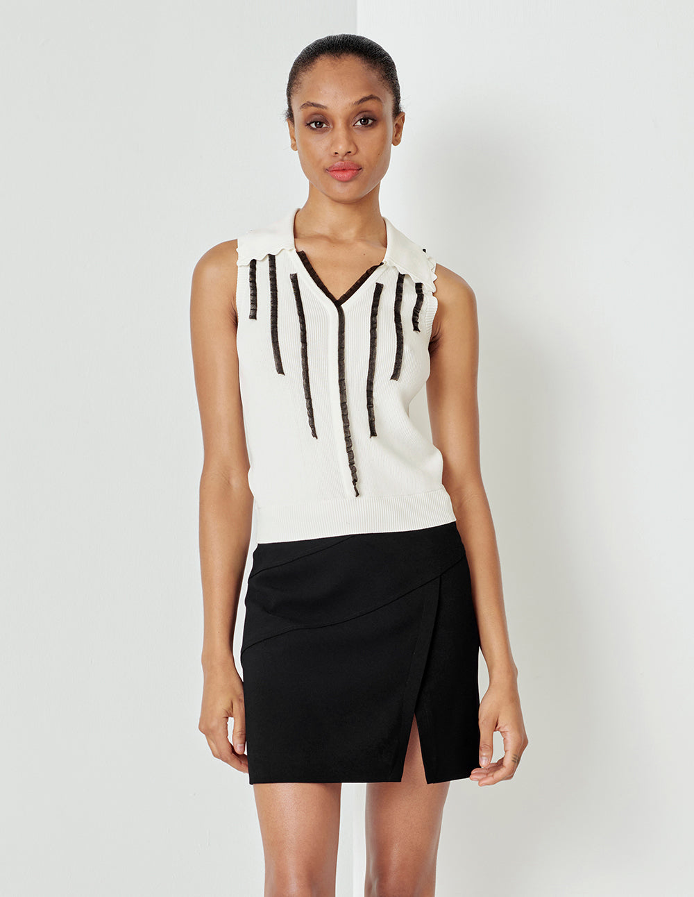 MARYLING White V-Neck Knitted Vest With Collar