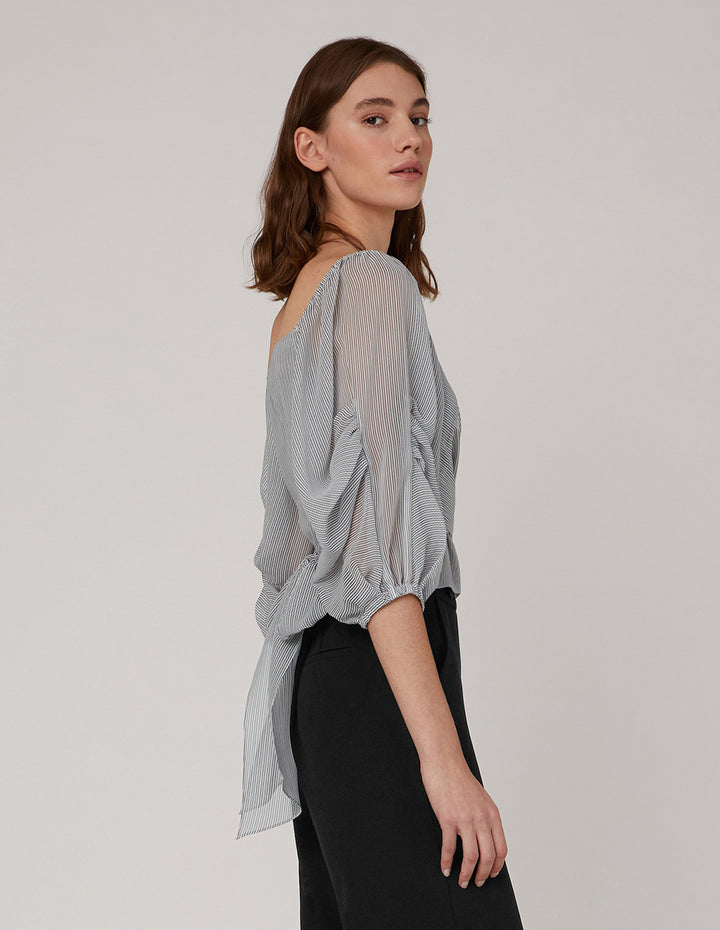 MARYLING V neck ruffled sleeves blouse