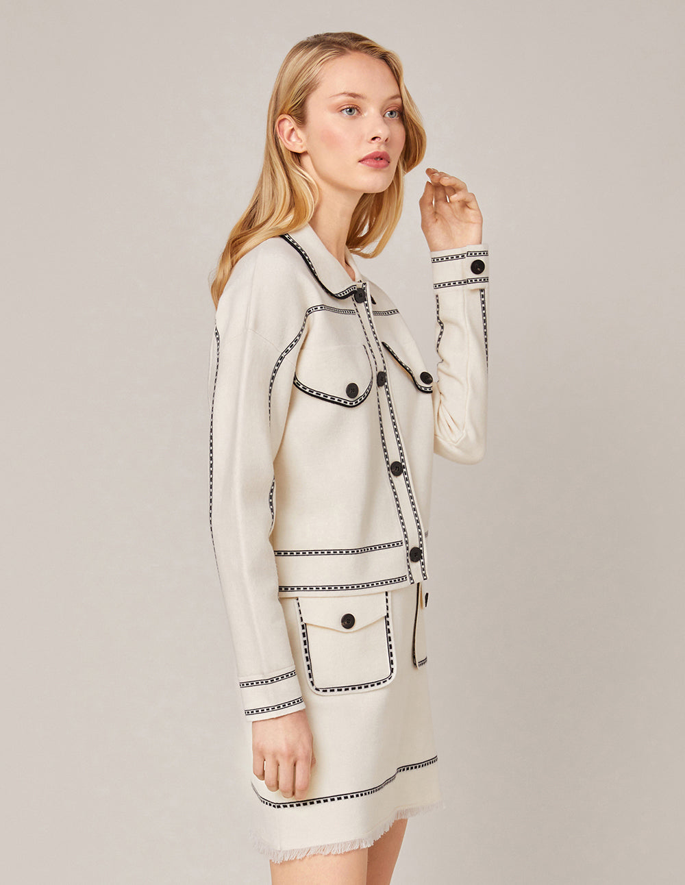 MARYLING CONTRAST STICTHING KNITTED SKIRT