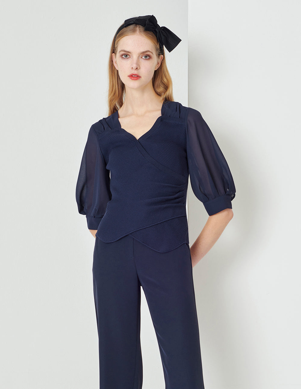 MARYLING Midnight Blue V-Neck Needle Pullover