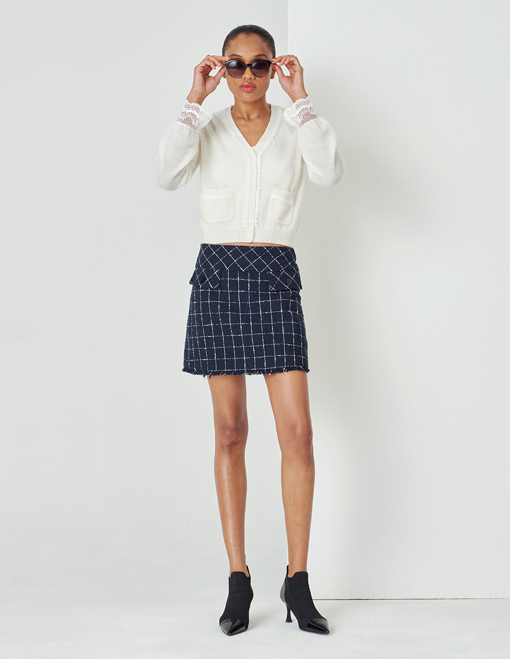 MARYLING A-Shape Plaid Mini Skirt In Tweed With Two Side Pockets Tassel