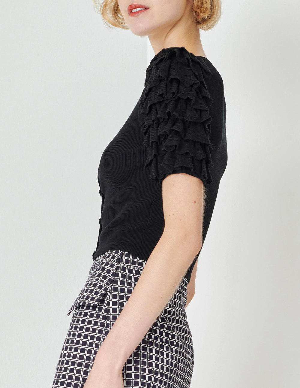 MARYLING Black Ruffle Sleeve Short Top