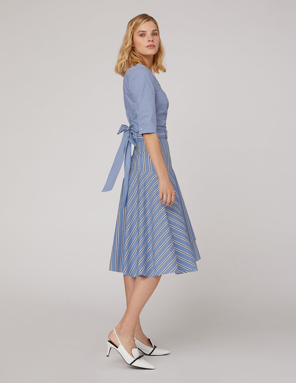 MARYLING Bow back v-neck top