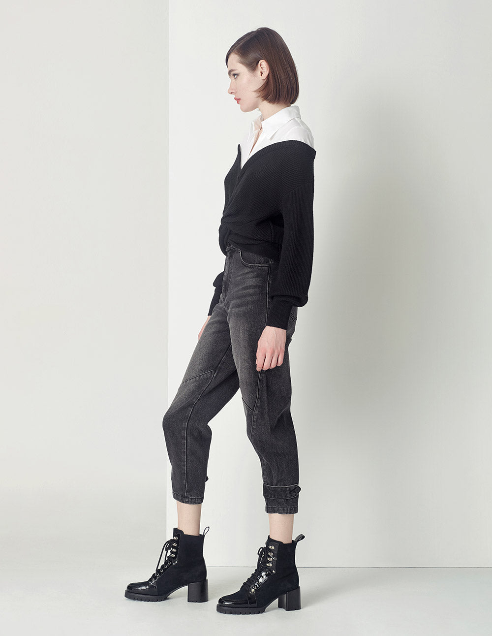 Maryling Black Tapered Feet Cropped Jeans