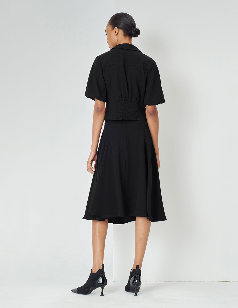 MARYLING Black Curve-Cut Bright Line Detail Skirt