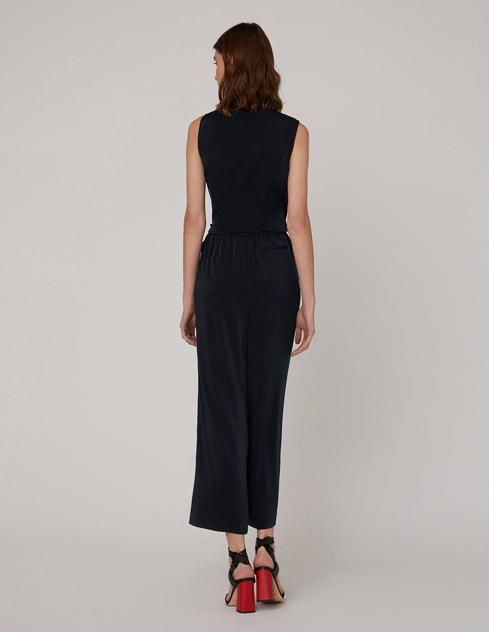 MARYLING Pleated V-Neck Sleeveless Top