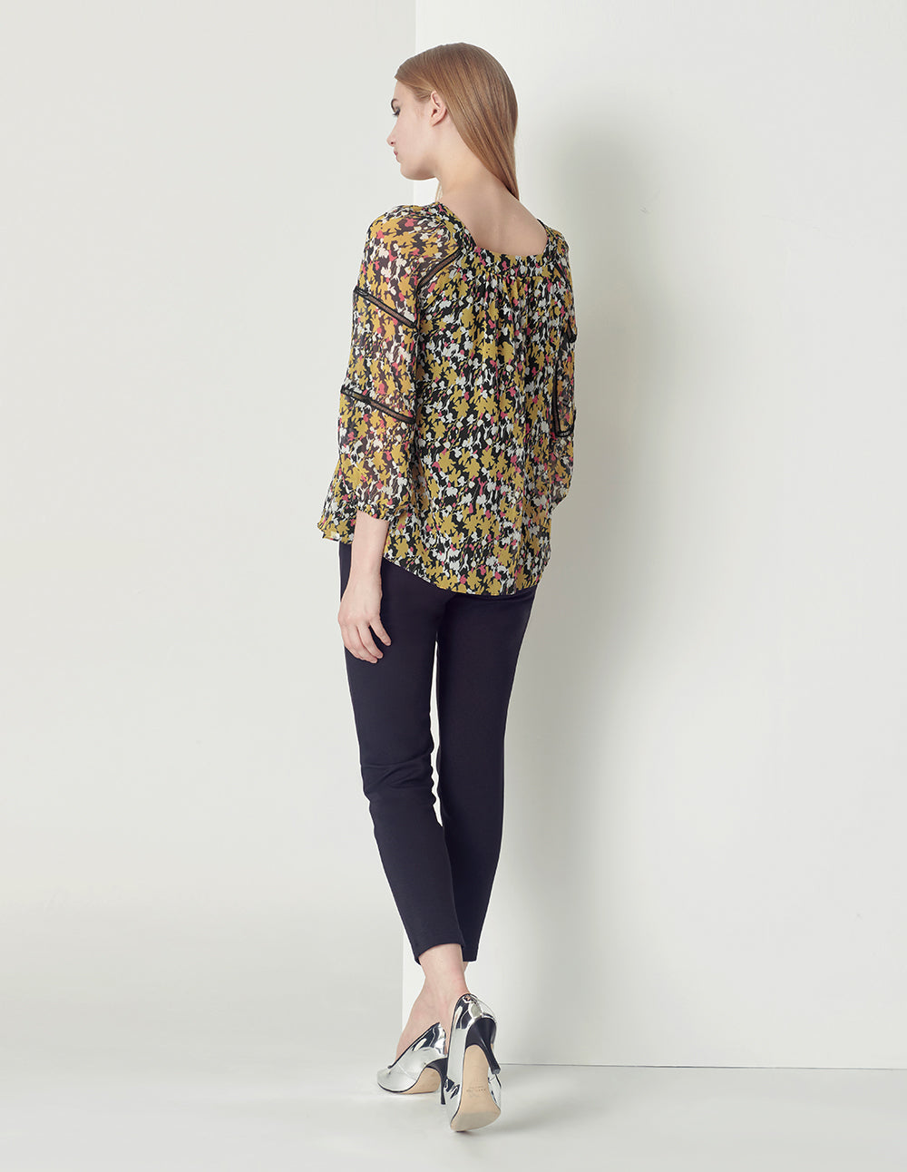 MARYLING Square Collar Puffed Sleeves Print Top