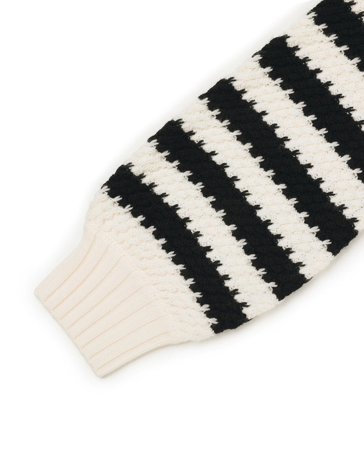 MARYLING  Black And White Contrast Colour V-Neck Blue And White Knitted Pullover