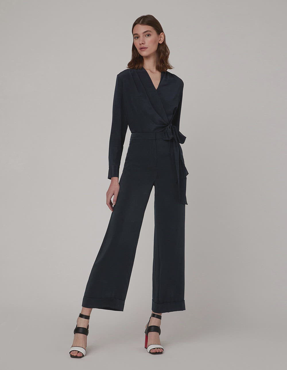 MARYLING Pleated V-neck long sleeved tops