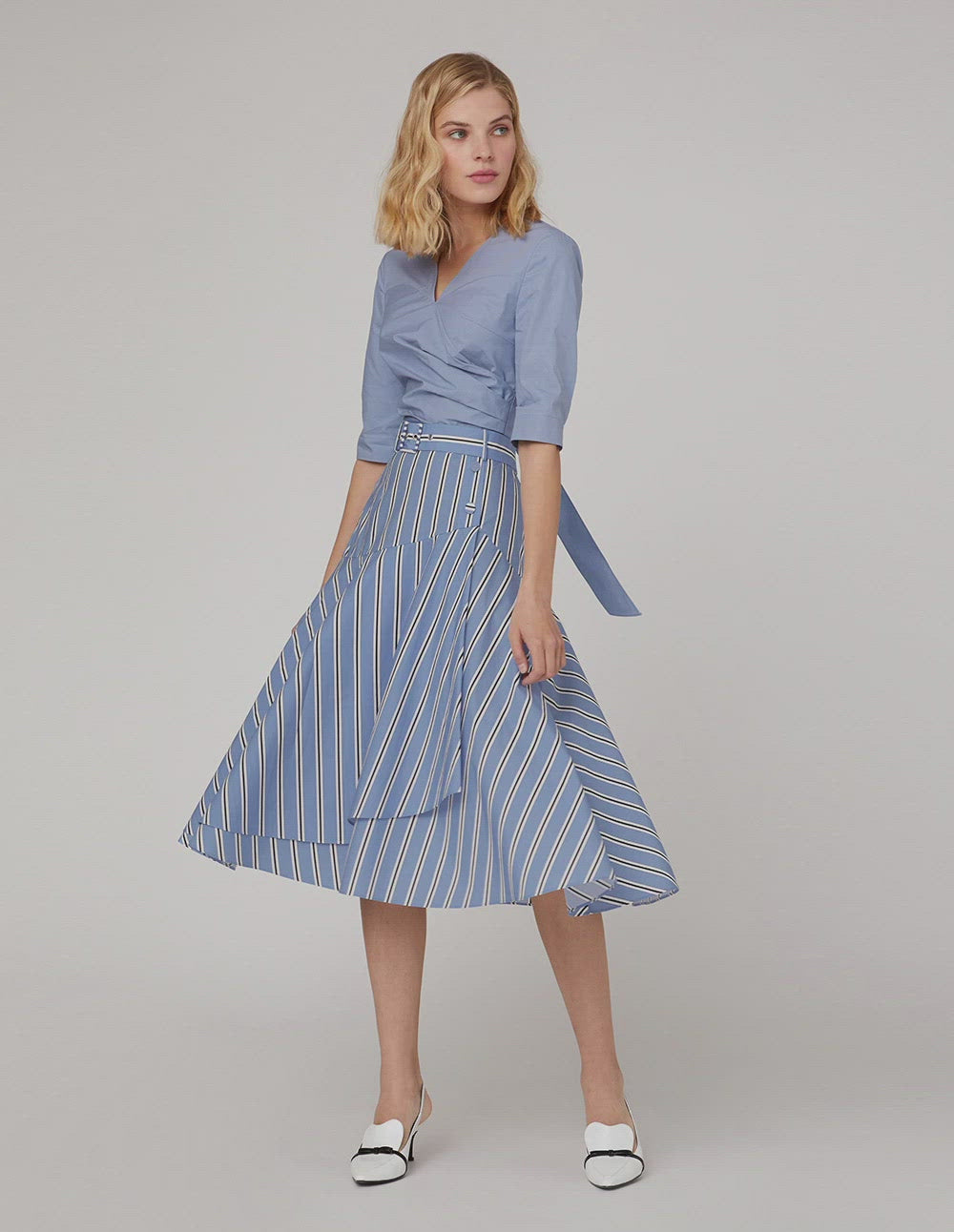 MARYLING Bow back v-neck top