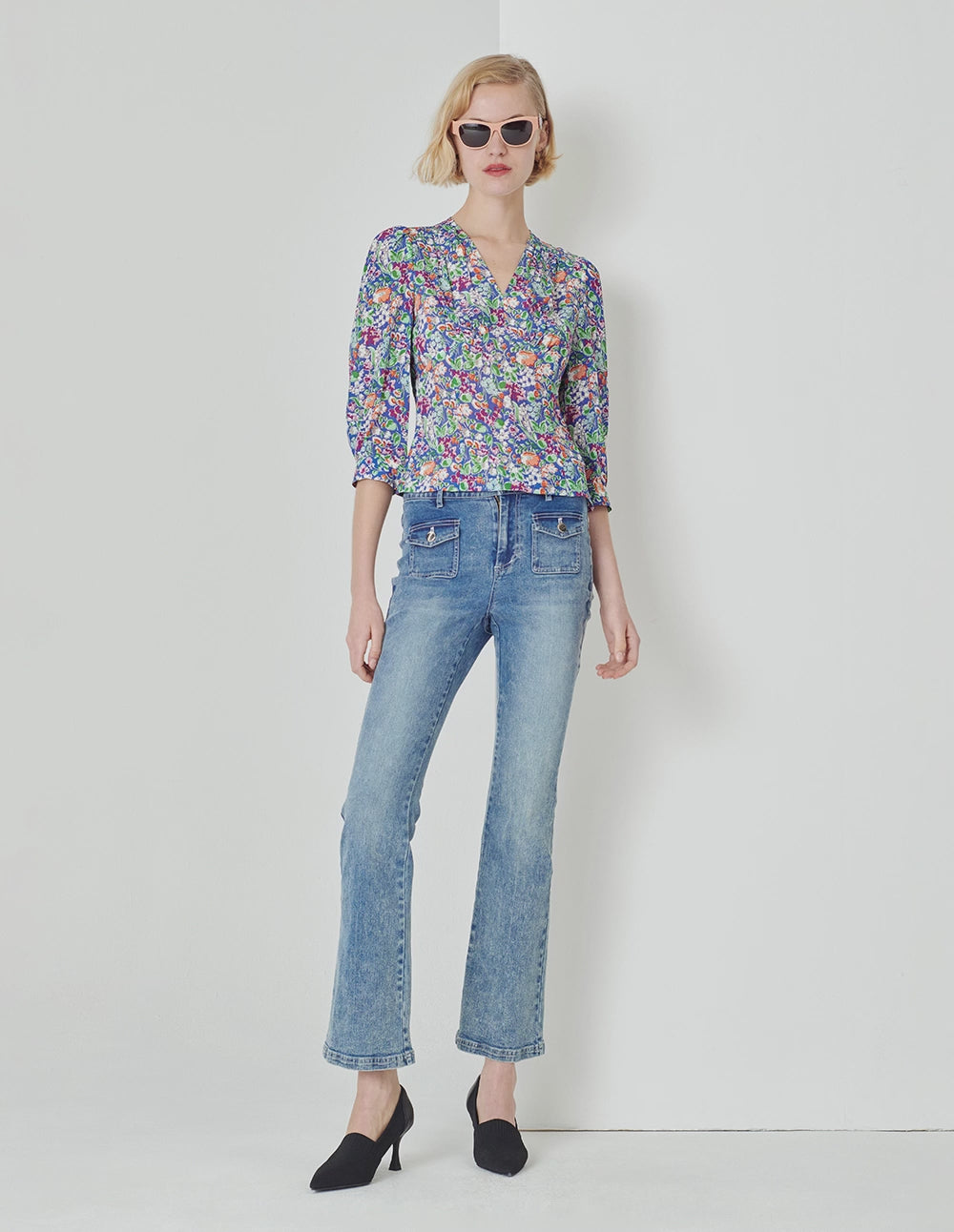 MARYLING Colourful underwater garden V-neck long-sleeved silk top